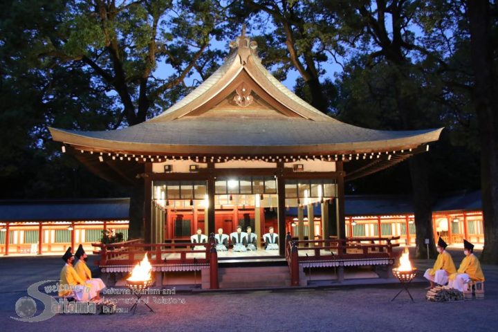 Omiya Takigi Noh (Noh theater by firelight)
